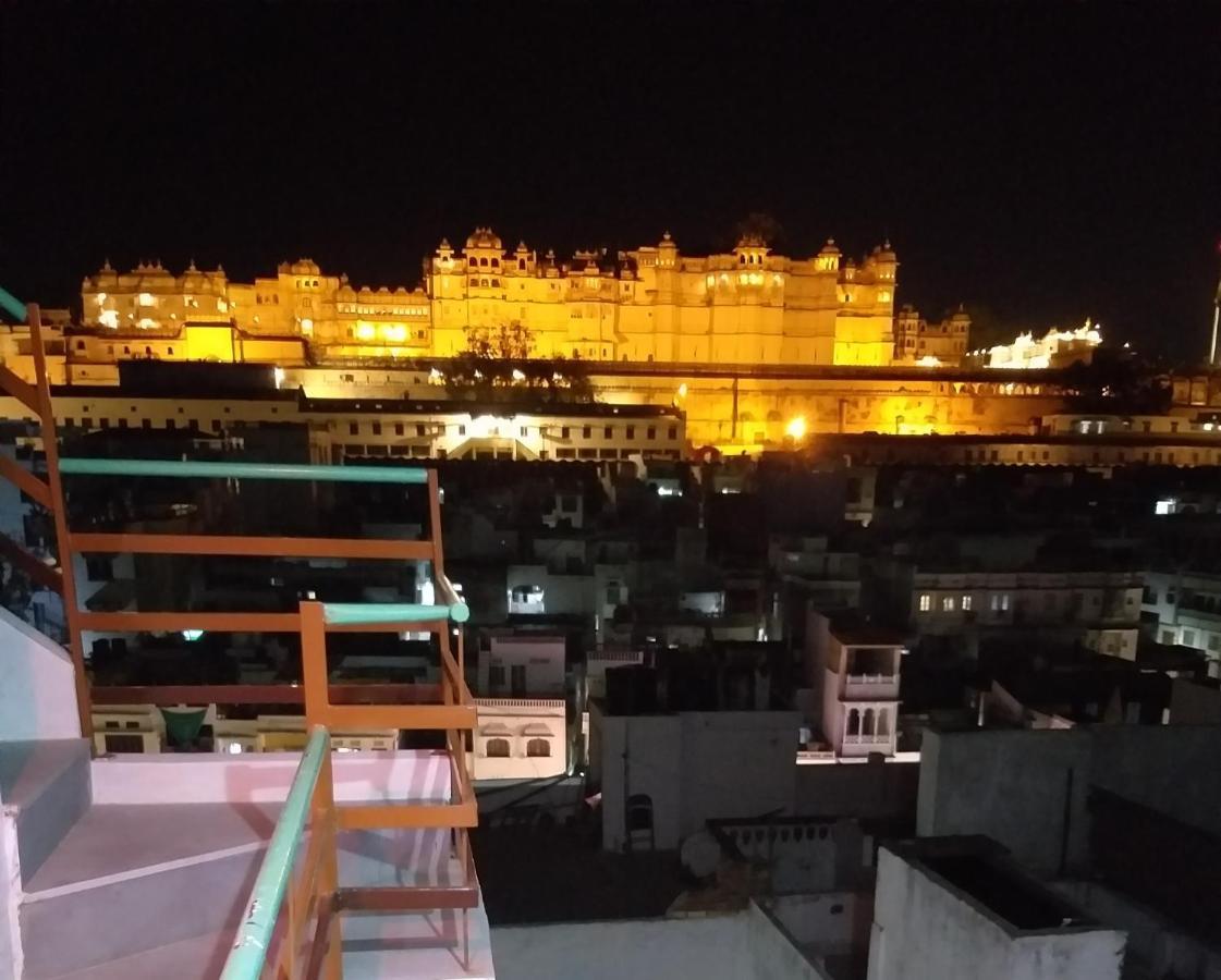 City And Palace View Guest House Udaipur Exterior foto